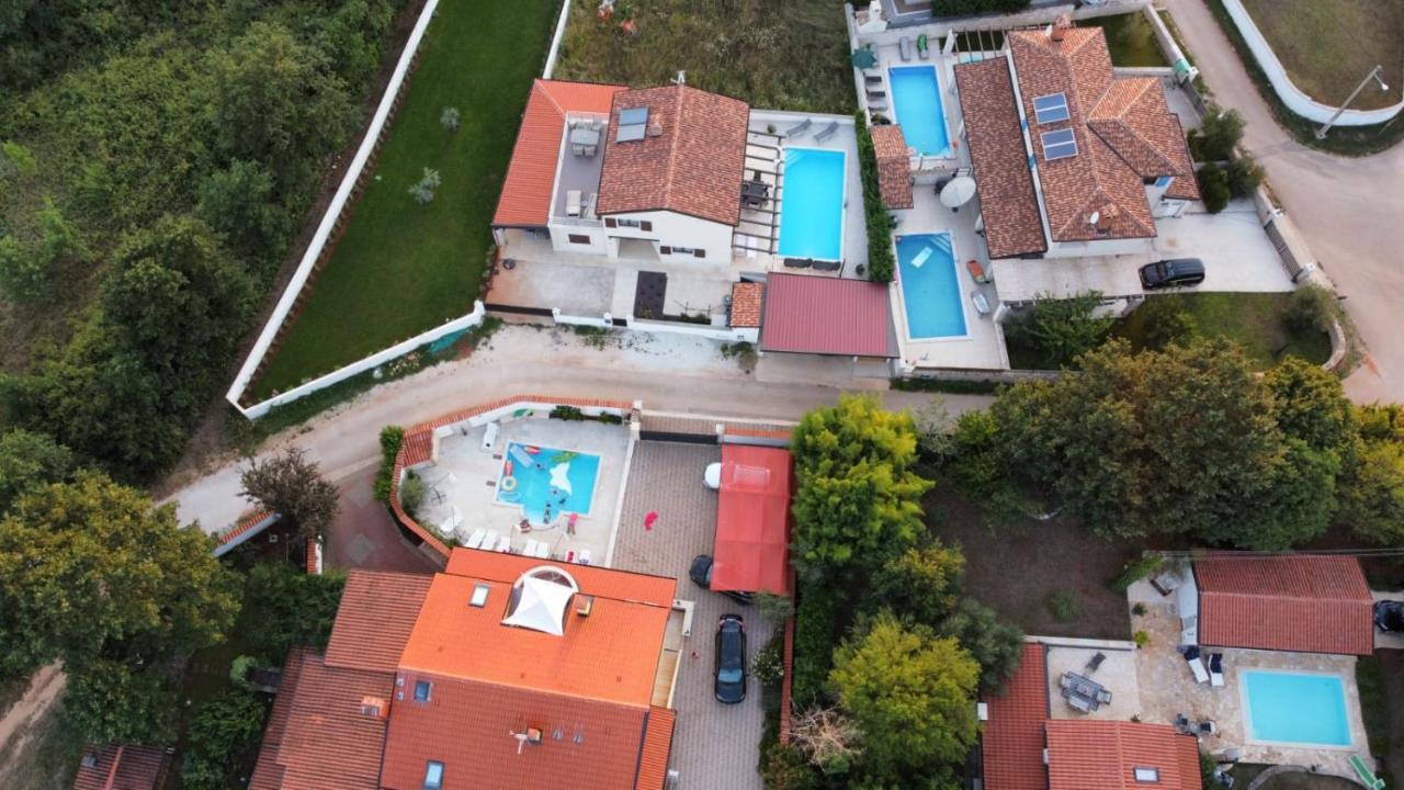 Apartments Villa Mimi Visnjan Ngoại thất bức ảnh