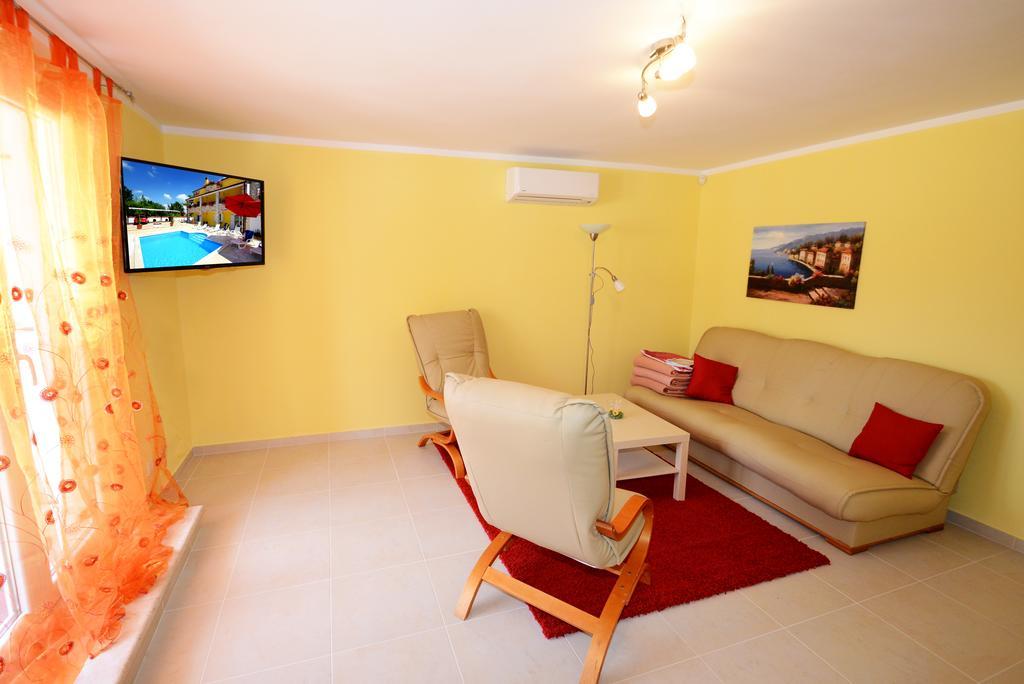 Apartments Villa Mimi Visnjan Phòng bức ảnh
