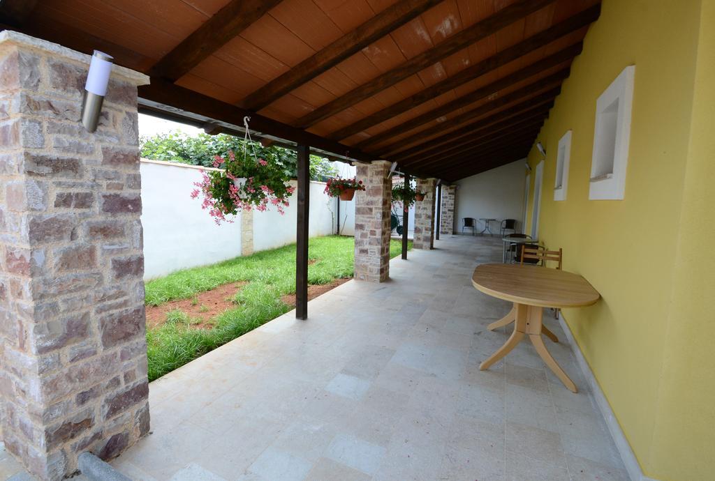 Apartments Villa Mimi Visnjan Ngoại thất bức ảnh